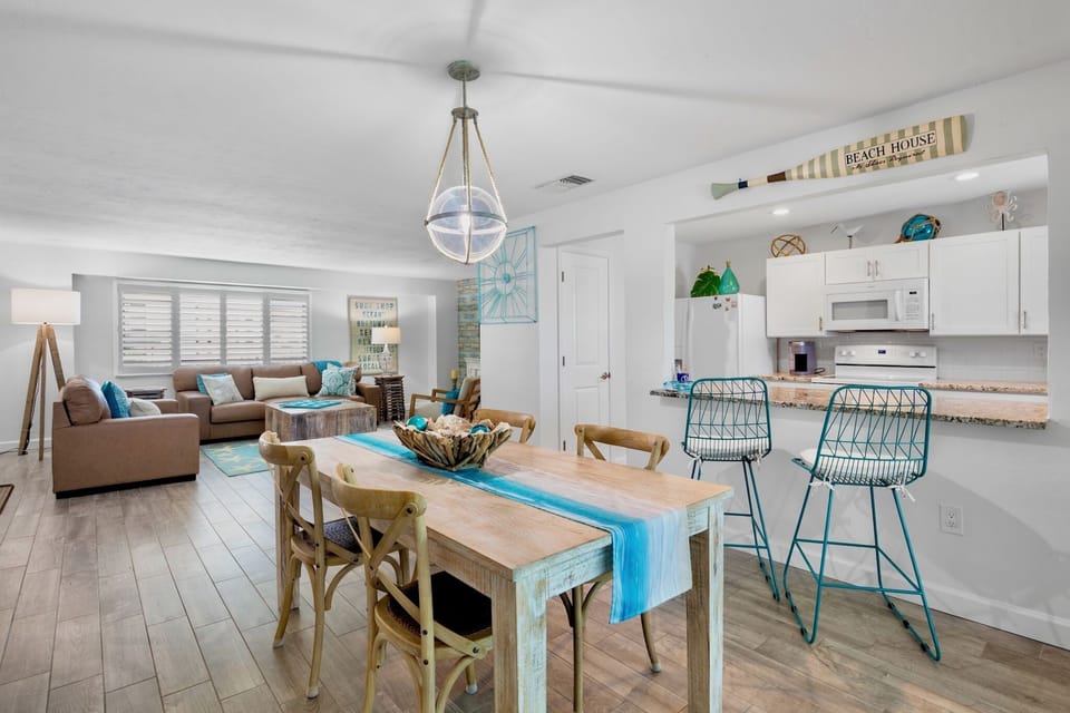 Jamaica Royale 404 by Tropical Sands Accommodations