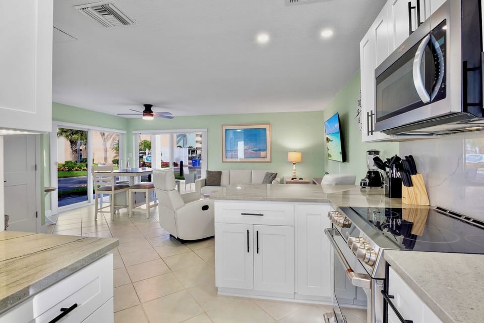 Jamaica Royale PH1 by Tropical Sands Accommodations