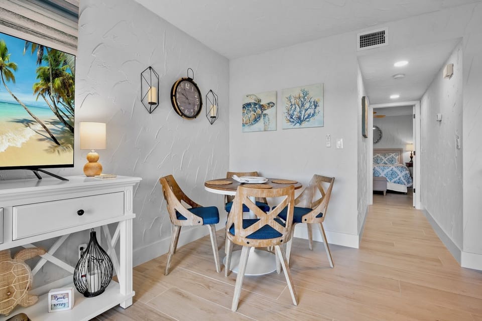 Midnight Cove II 212F by Tropical Sands Accommodations