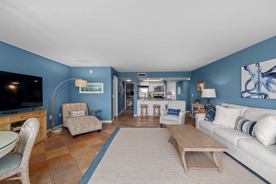 Midnight Cove II 611F