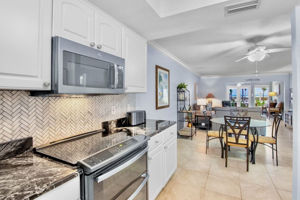 Fully equipped kitchen