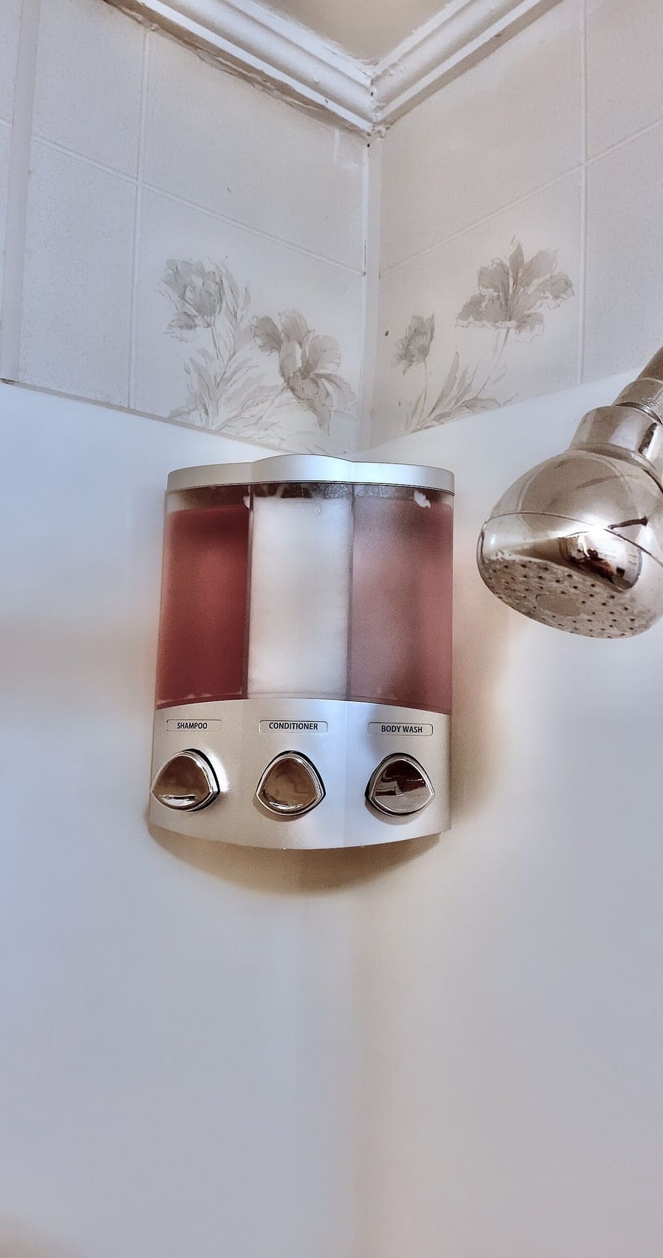 Shampoo/Conditioner/Body Wash dispenser