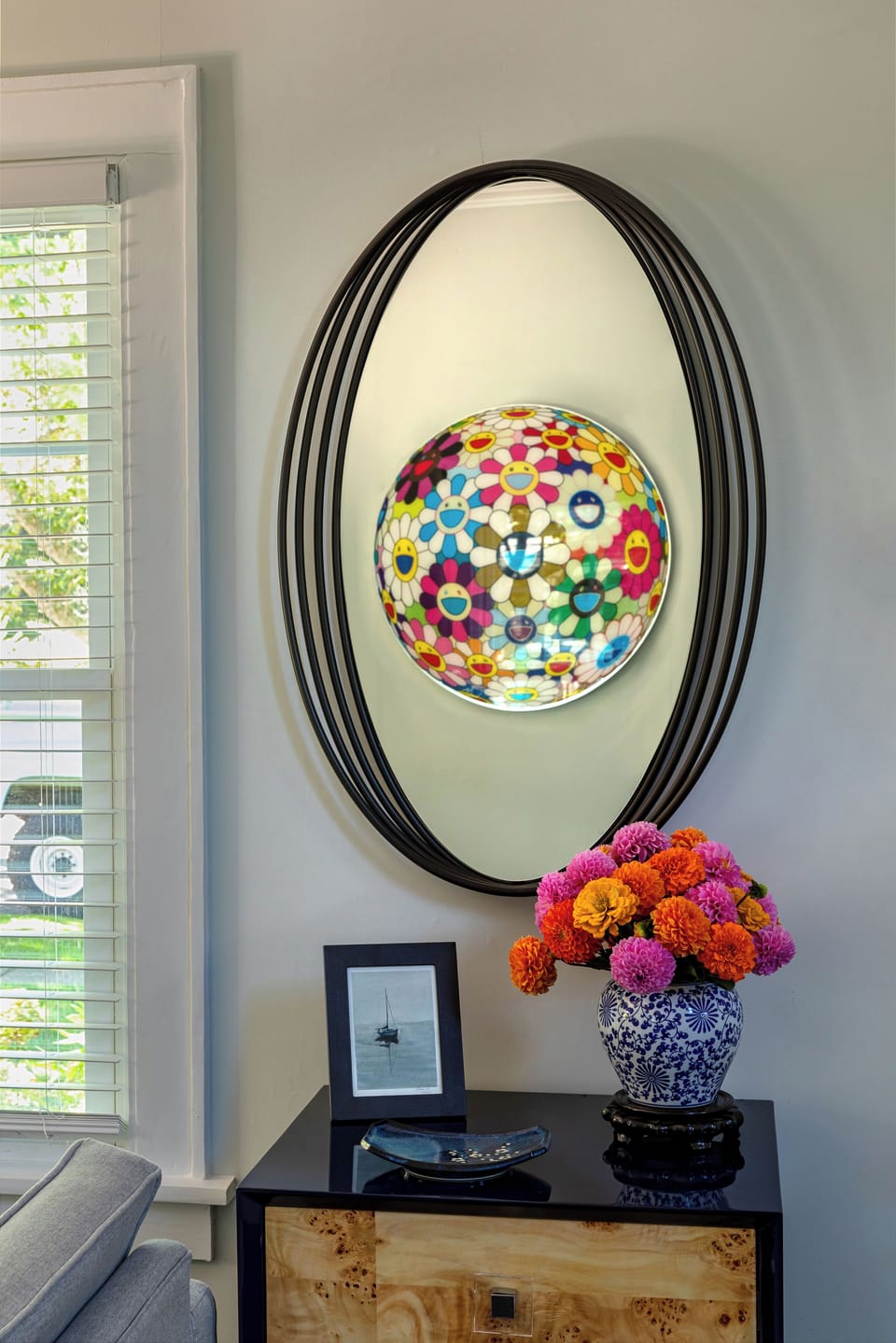 Entrance mirror 