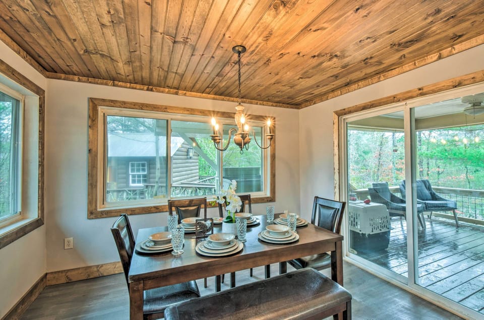 2nd-Floor Dining Area | Dishware/Flatware Provided