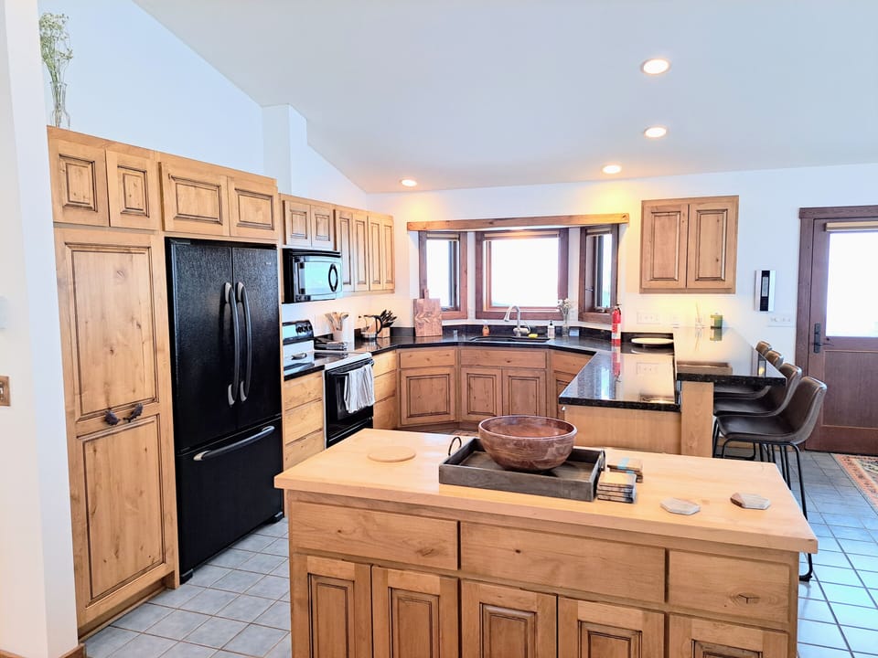 Island and kitchen