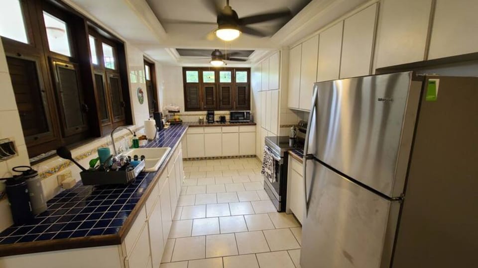 Nicely equipped kitchen