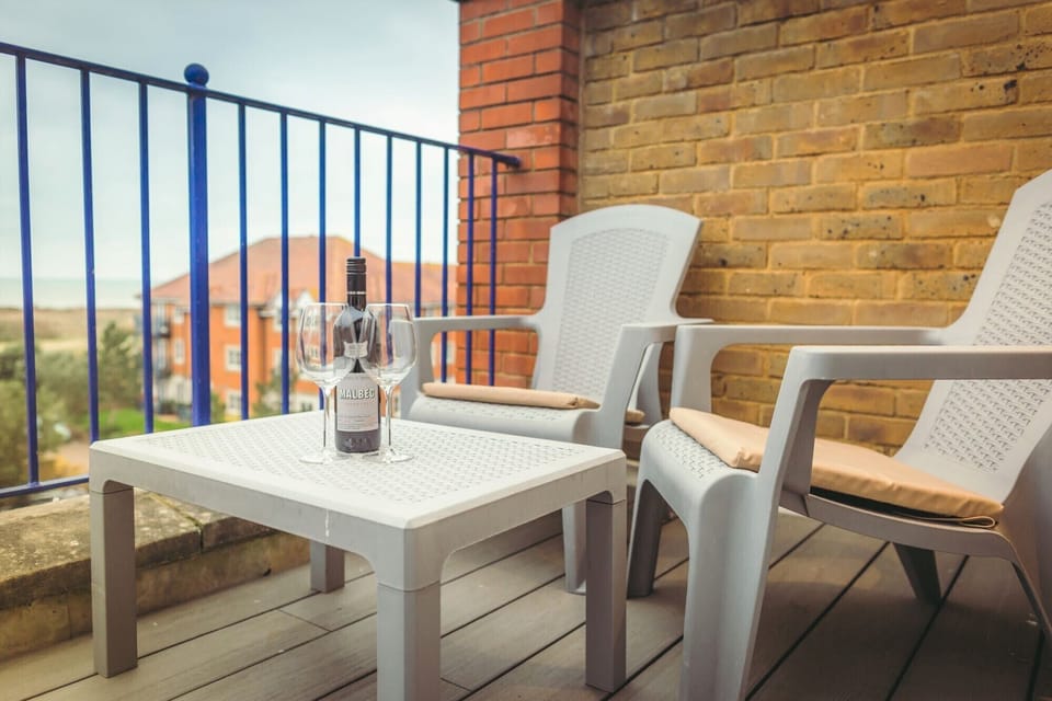 Balcony off master bedroom suite