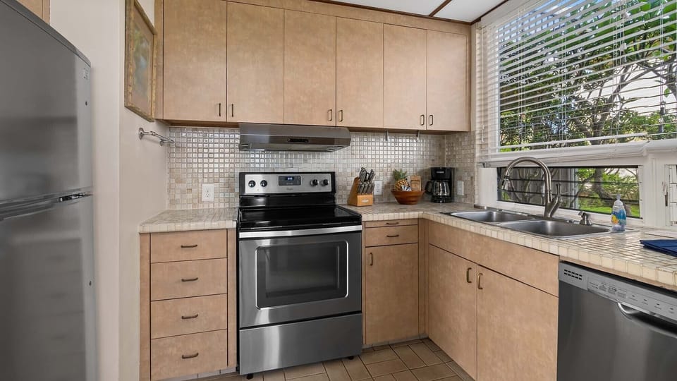 Kapalua Bay Villas #32G2 - Fully Equipped Kitchen - Parrish Maui