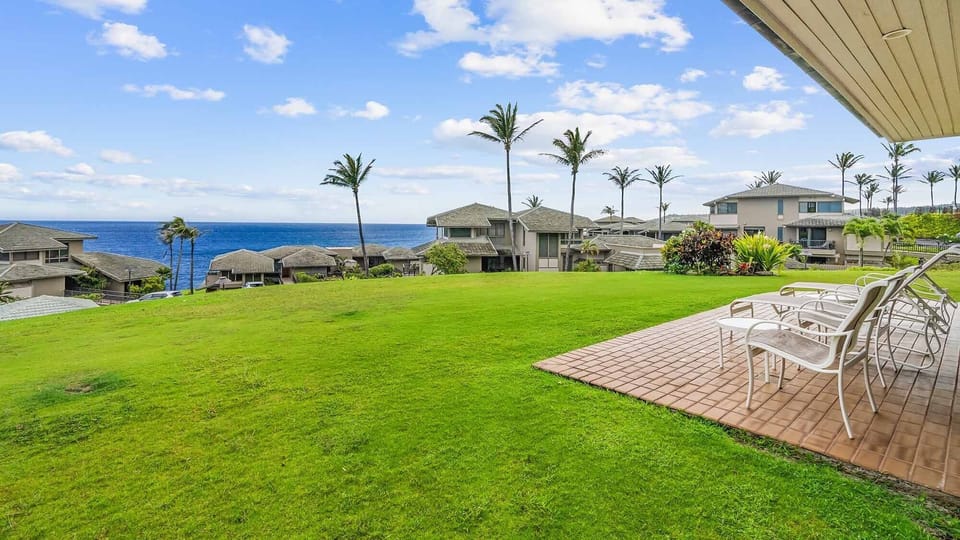 Kapalua Bay Villas #32G2 - Ocean View Lounging Lanai - Parrish Maui