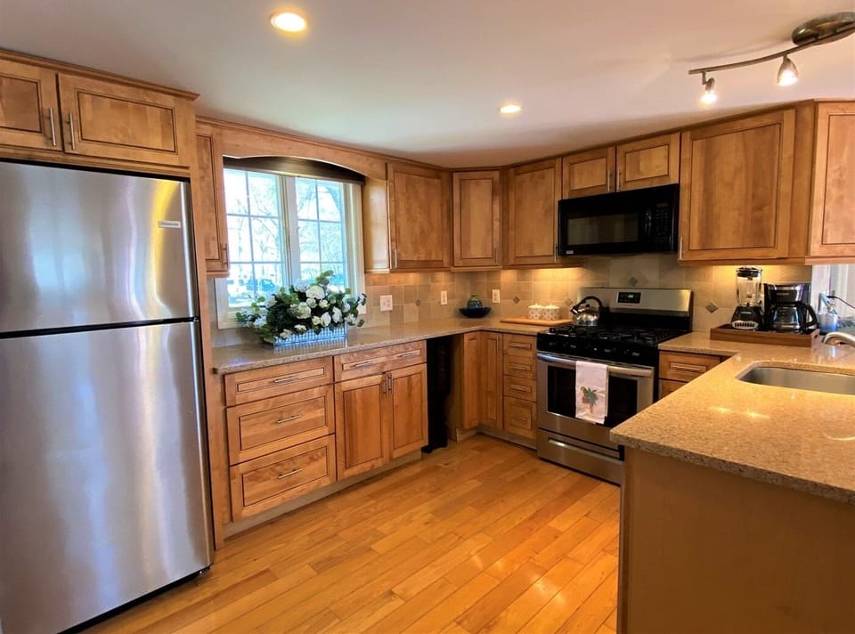 A full equipped kitchen for you to cook for your family and friends.