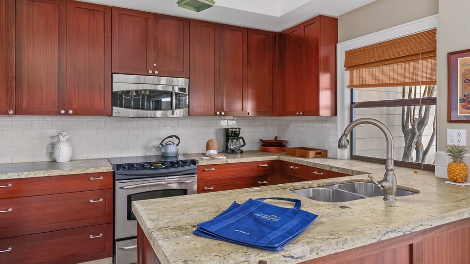 Kapalua Ridge Villas #114 - Fully Equipped Kitchen - Parrish Maui
