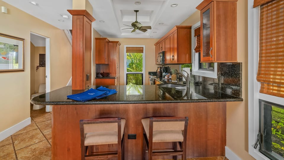 Kapalua Ridge Villas #1511 - Kitchen & Breakfast Bar - Parrish Maui