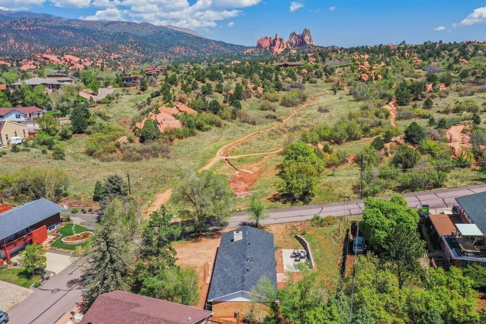 WALK straight into the Garden of the Gods on a super private, and peaceful entrance without all the other tourists!