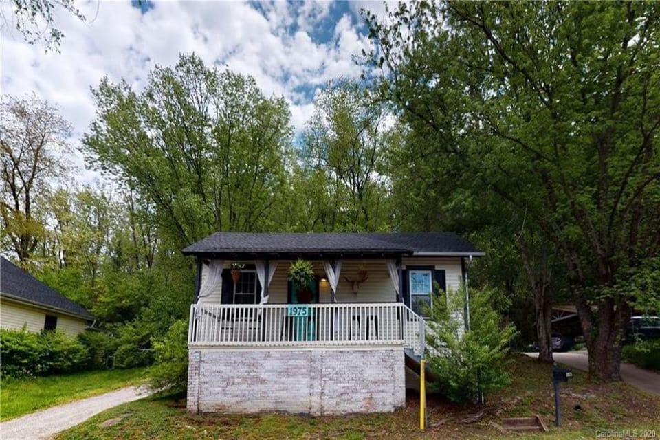Front porch from street