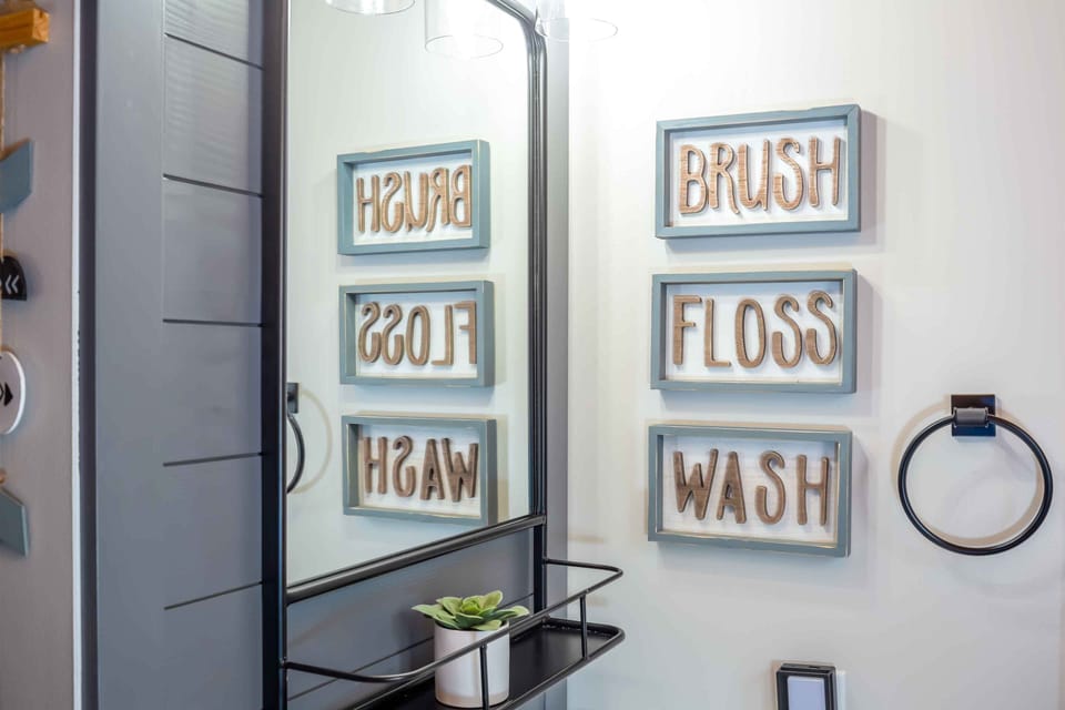 Full Bathroom - Upstairs