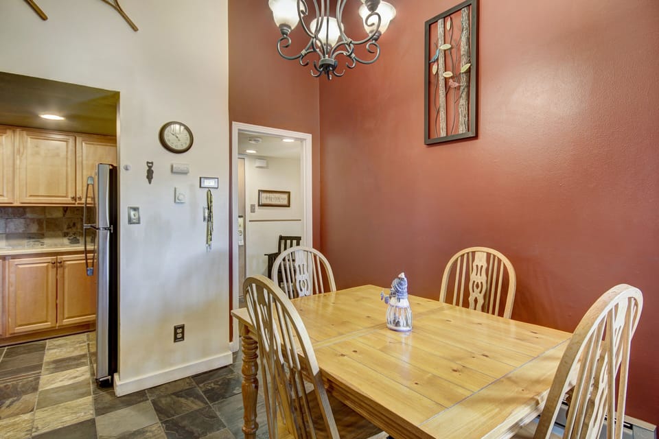 Dining Room, Dining Table, Table, Furniture, Indoors