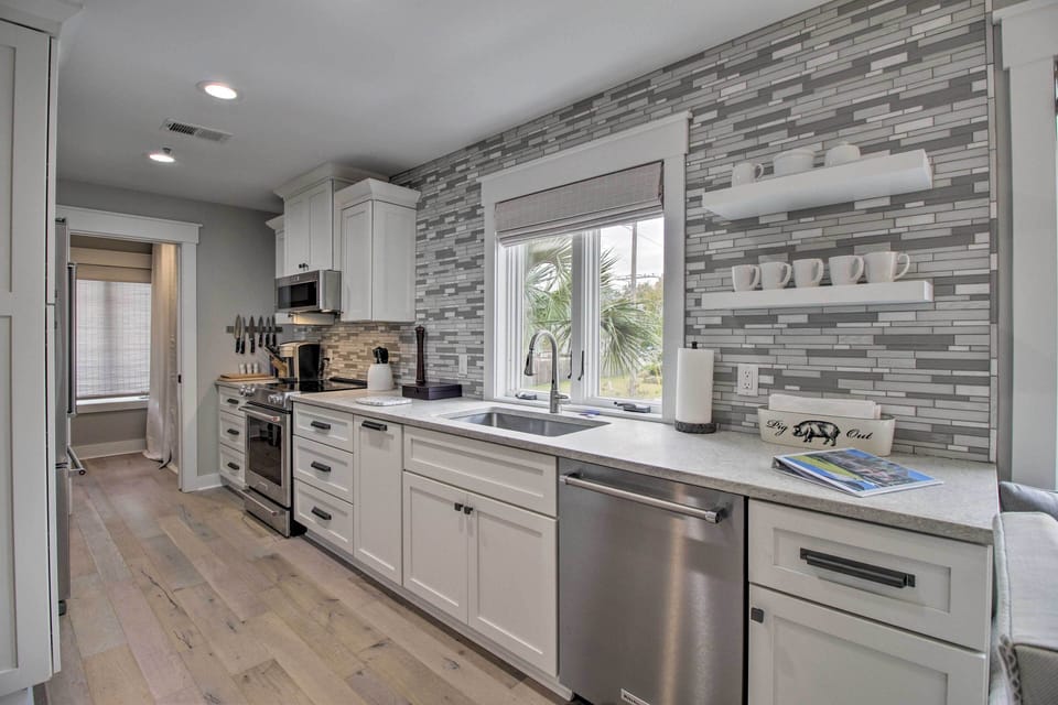 Kitchen | Coffee Maker | Blender | Toaster | Crockpot | Cooking Basics