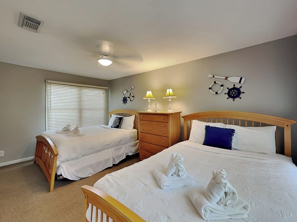 Fourth Bedroom - Two Queen Beds + TV