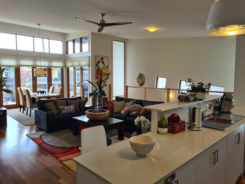 Villa 60 South Shores Resort - living area
