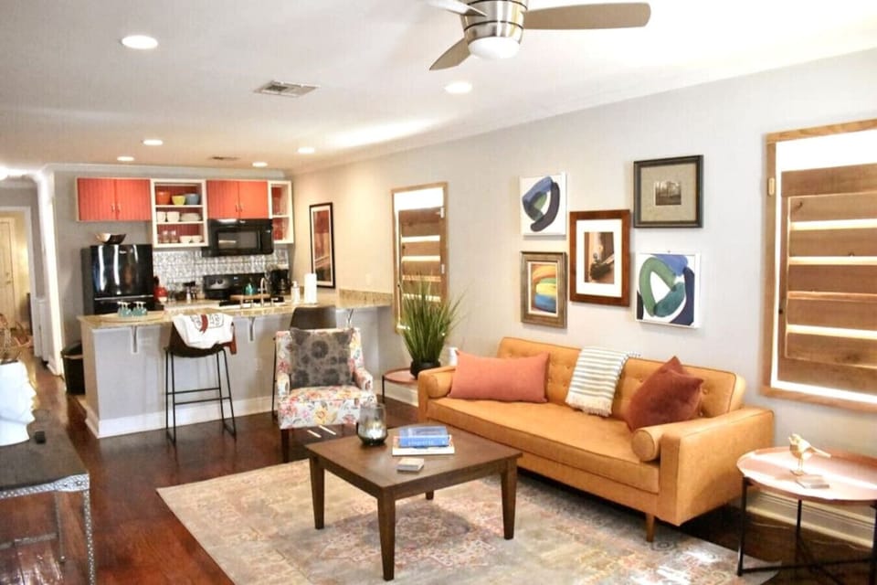 Living Room, Kitchen Bar Counter Area