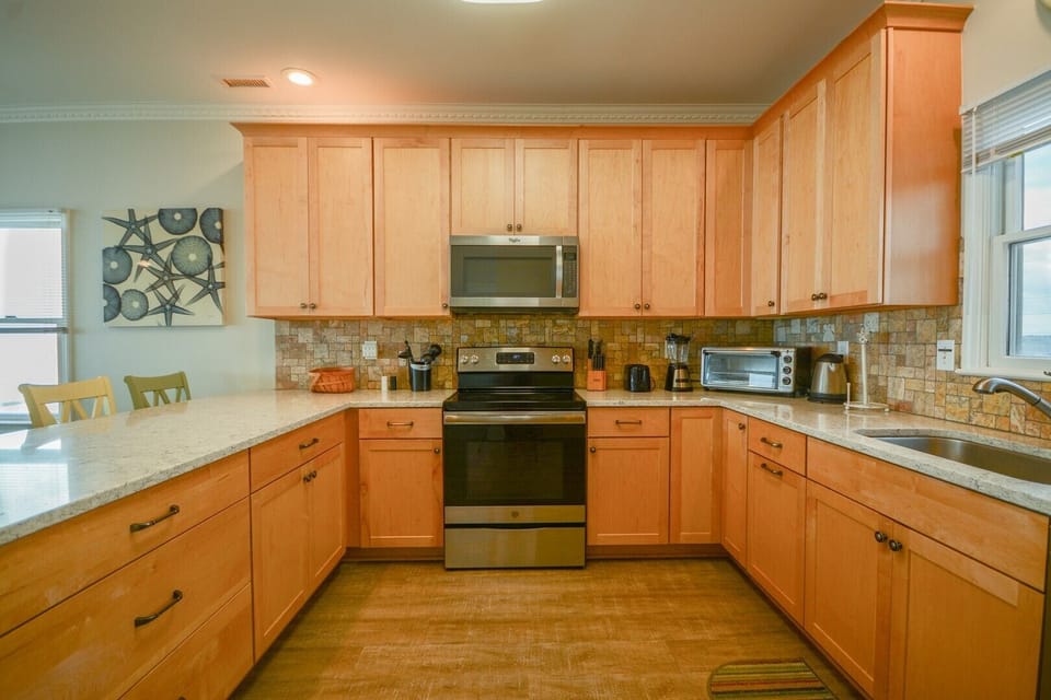 11- Kitchen