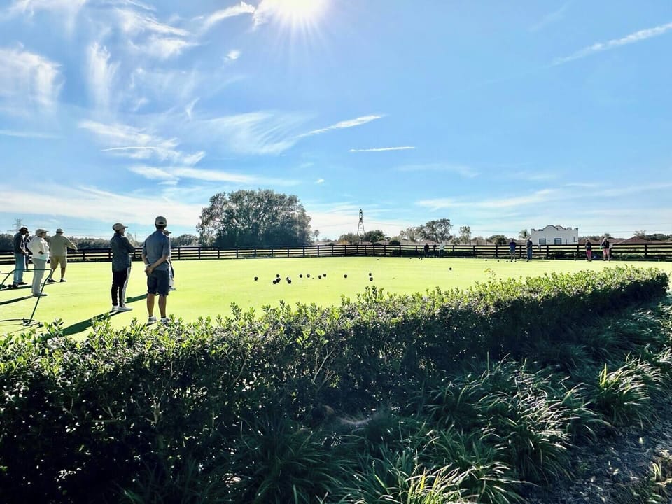 Rio Grande Family Pool 0.4 miles - Field Games