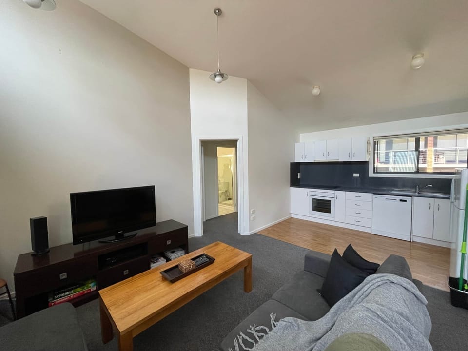 Cozy TV area for relaxation and entertainment. Enjoy your favorite shows!