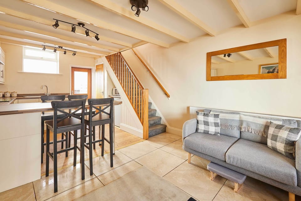 Sea Haven, Staithes - Host & Stay