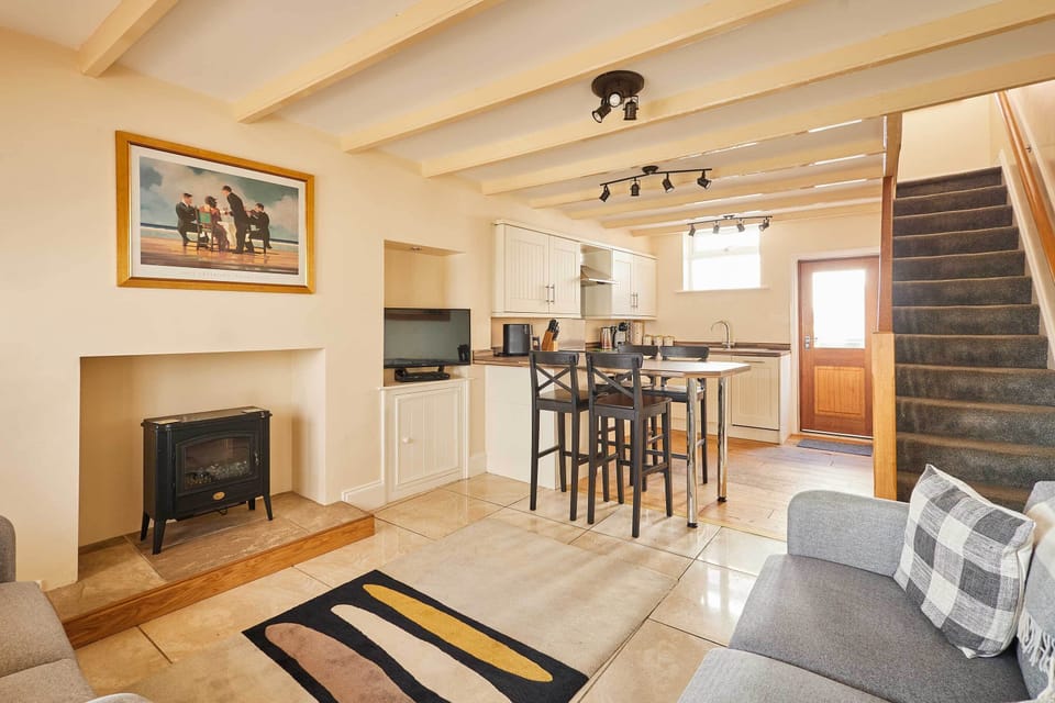 Sea Haven, Staithes - Host & Stay