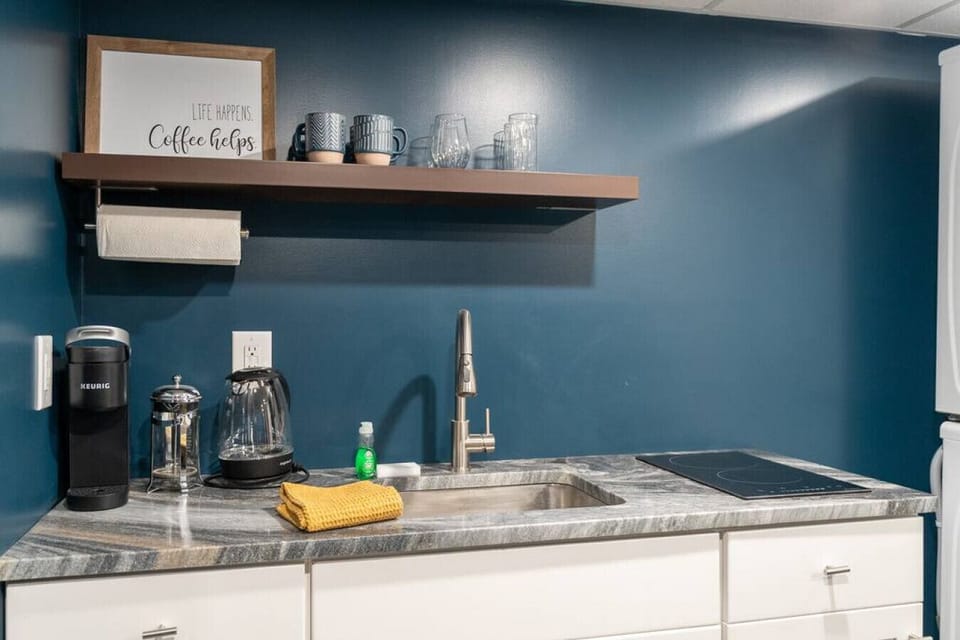Whether you prefer the ease of a Keurig, enjoy your coffee out of a French press, or are a tea drinker - you are covered!  The electric cooktop also allows you to prepare your meals to your liking.