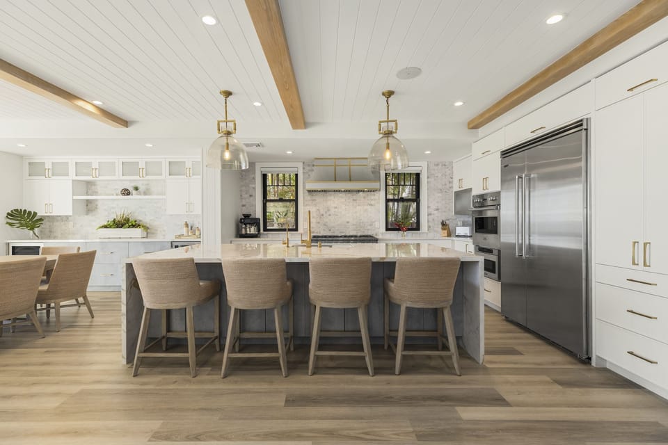 Wine cooler and wet bar for entertaining, making it easy to host guests in style.
