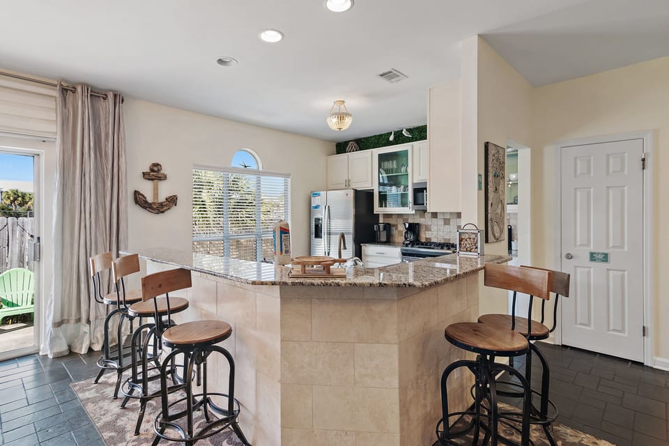 Eat-in bar seating