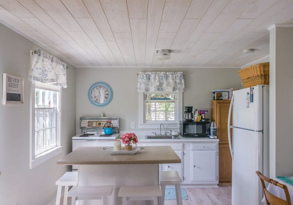 Kitchen- 34 North Shore Boulevard Extension