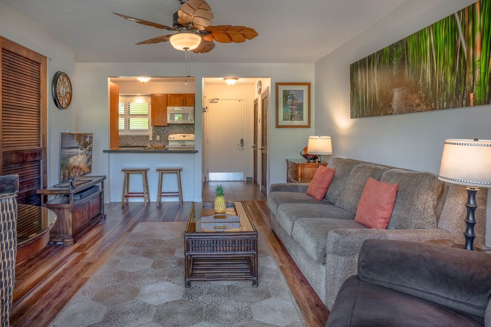 Hono Kai A11 Living Room and Dining area