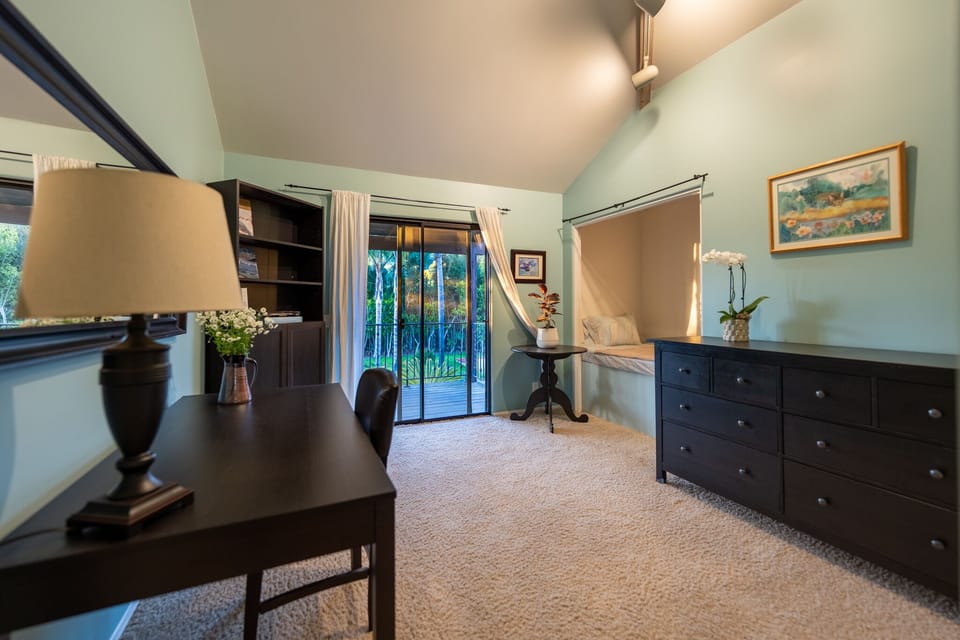 Upstairs bedroom 6