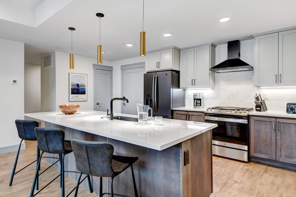 Gorgeous Fully Equipped Chef's Kitchen