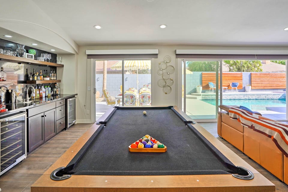 Pool Table | Wet Bar