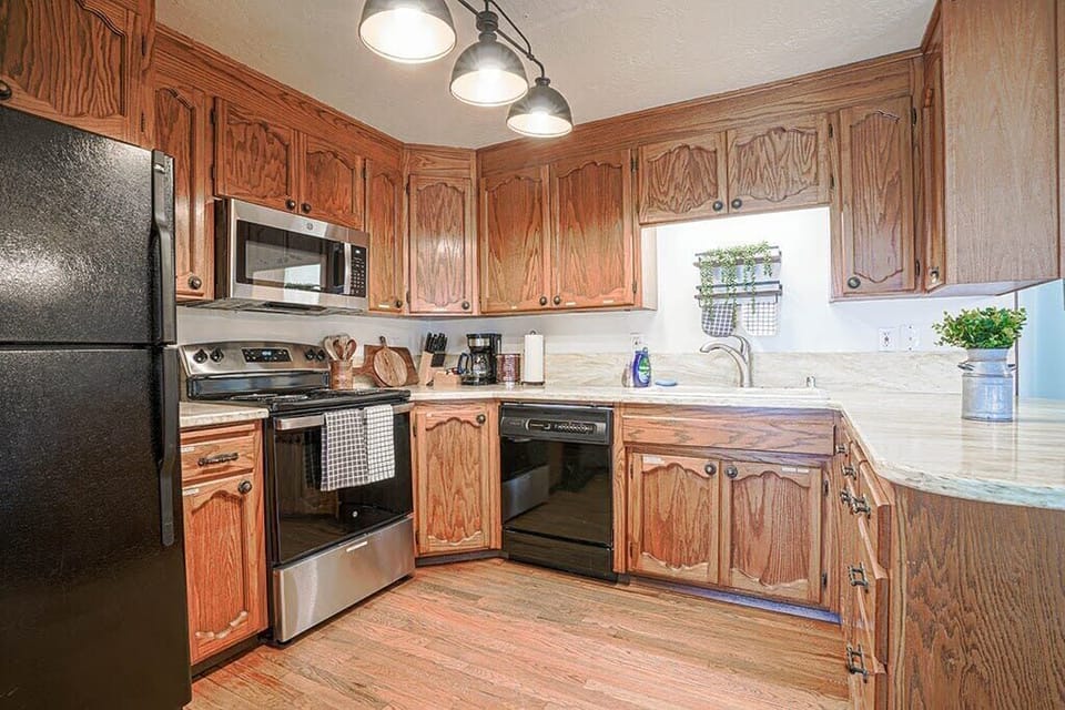 You'll have everything you need at your disposal for cooking, including all dishes, cookware, utensils and even kids' items. 