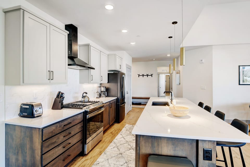 Fully Equipped Chef's Kitchen