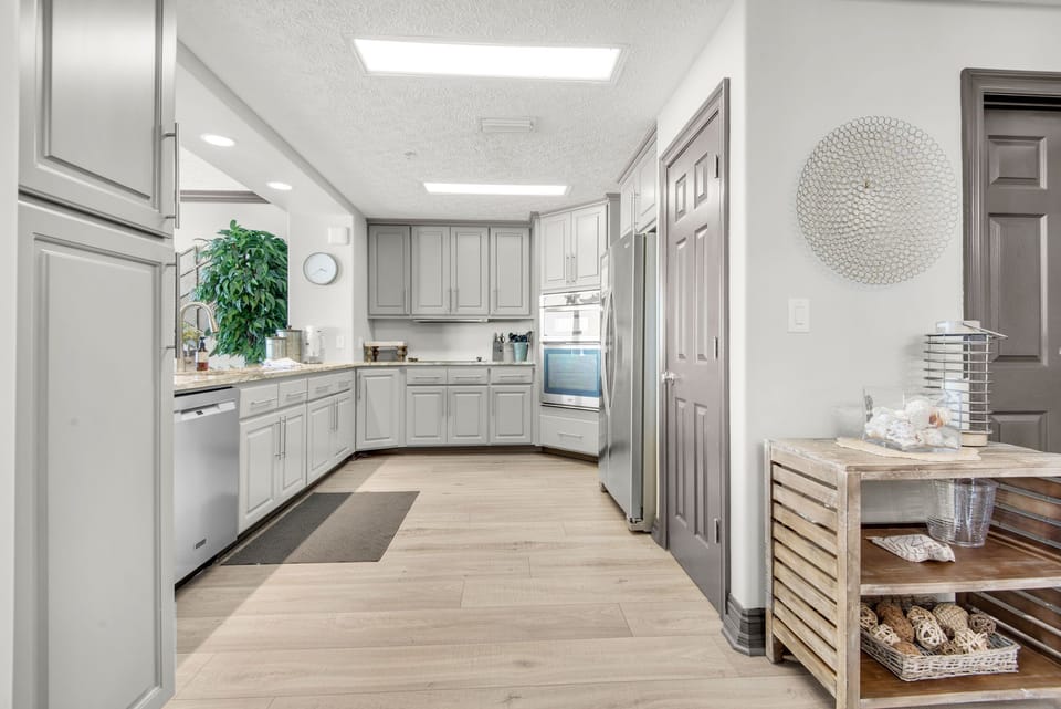 Large kitchen