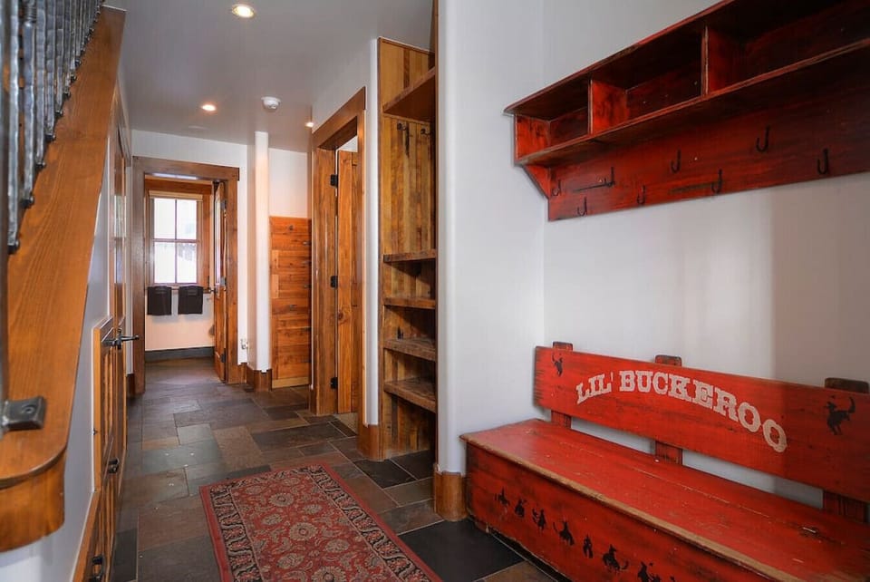 Large entryway with lots of storage for boots, coats and year around gear