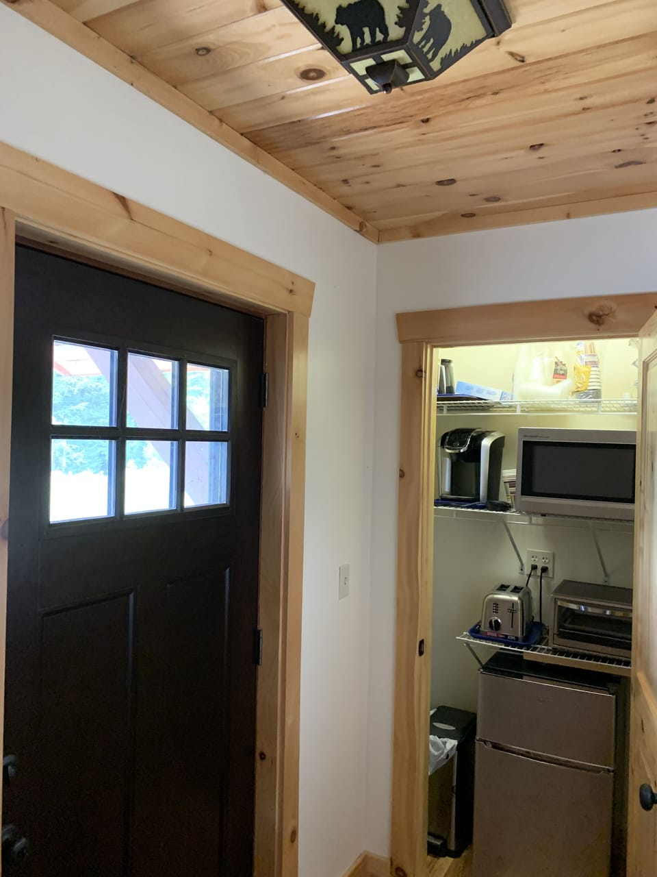 Efficiency kitchenette