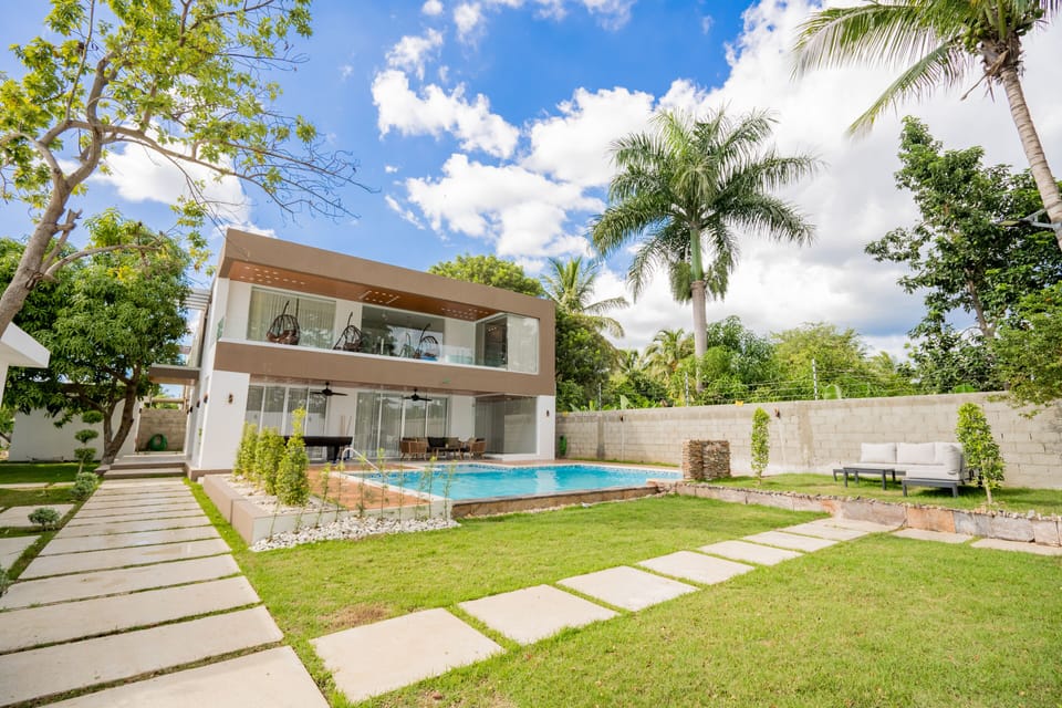 Luxurious Family Villa - Located Santiago de los caballeros. Villa in Santiago Province