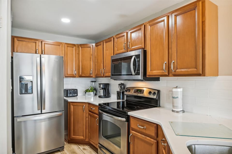 Full Size Kitchen