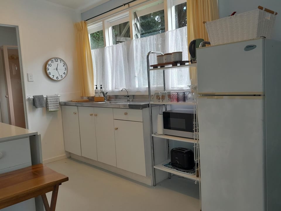 Kitchen. Added a 6ltr air oven.