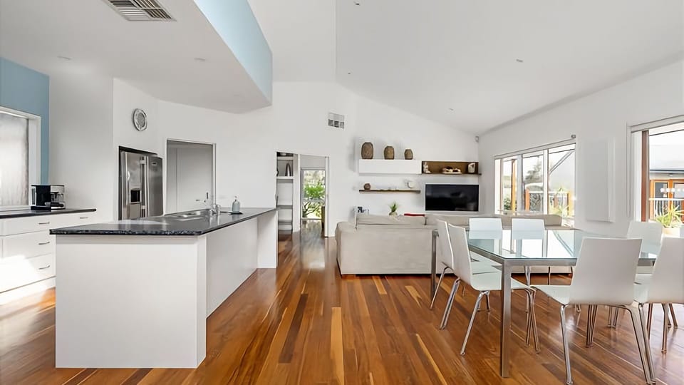 Open kitchen fit for the most discerning foodies offers stainless steel appliances, including a sunbeam coffee machine, and plenty of space to gather around the huge kitchen island for the inevitable between-meal-snacking that holidays are all about. Whil