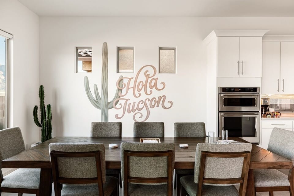 Tucson mural by local artist adds authentic Southwestern charm to Casa Alpenglow