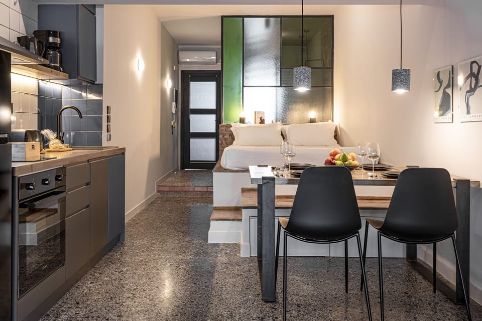 Kitchen & Dining area 