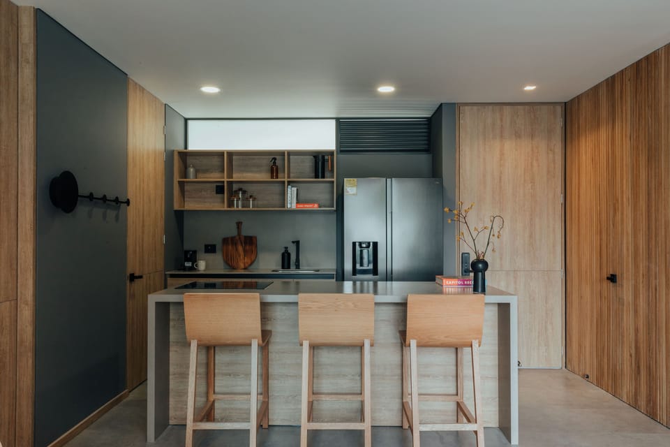 Dining room.