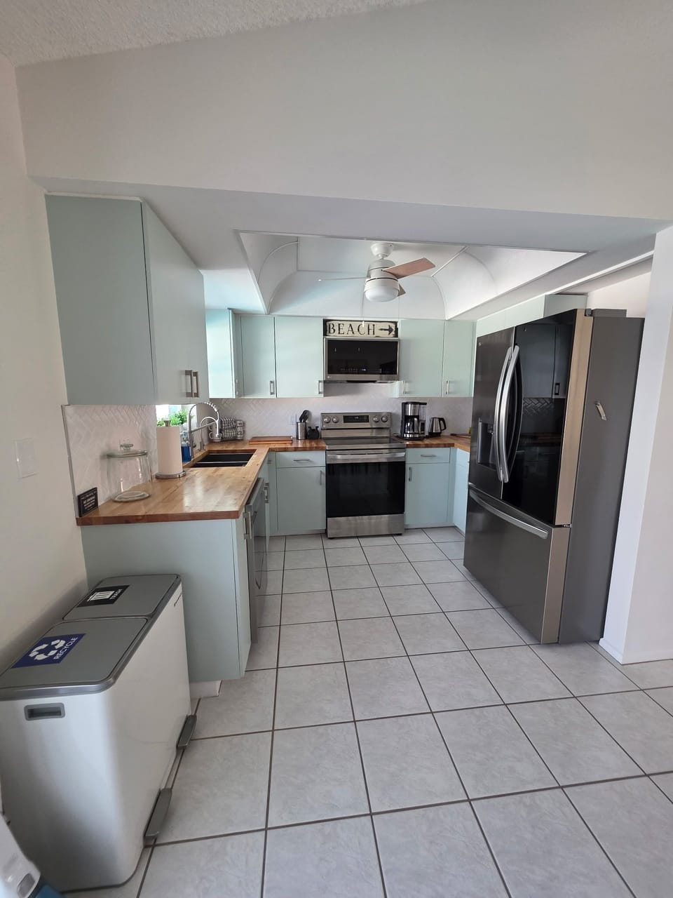 Fully Stocked Kitchen